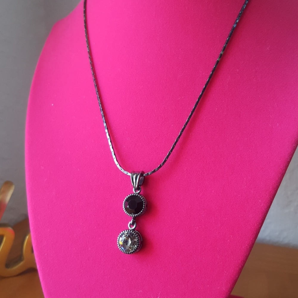 💕 Black and Gray Stacking Stone Necklace 💕 - Picture 2 of 6